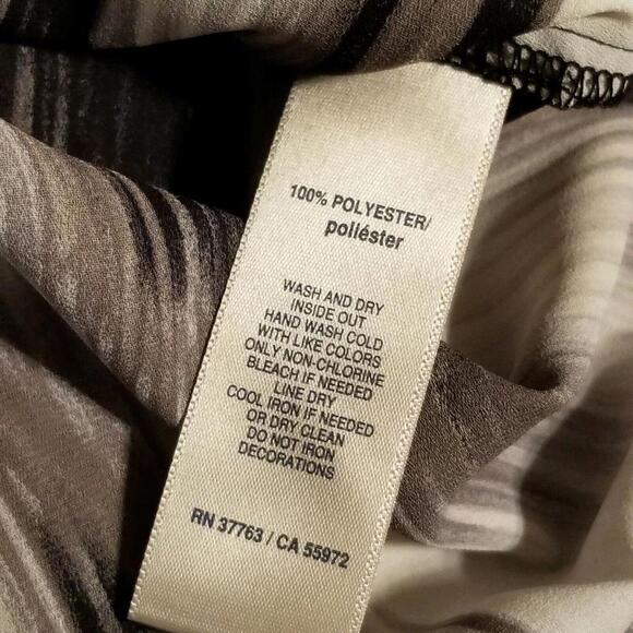 Rafaella Top Womens Medium Black And White Rhinestones V Neck Roll Tab Sleeves - Picture 5 of 7